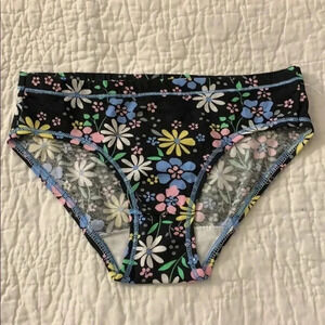 Hanes Girls Flower Black Panty